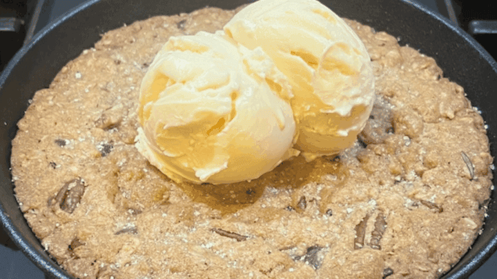 Easy Skillet Cookie by Backyard Texas Grill
