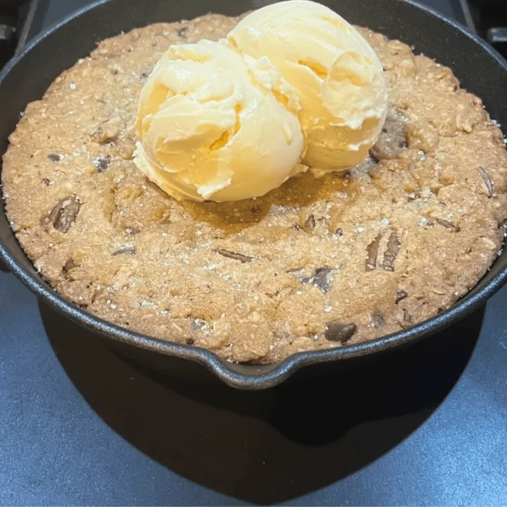 Easy skillet cookie by Backyard Texas Grill