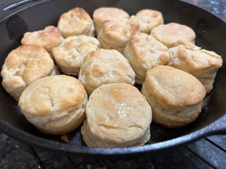 biscuits in cast iron skillet