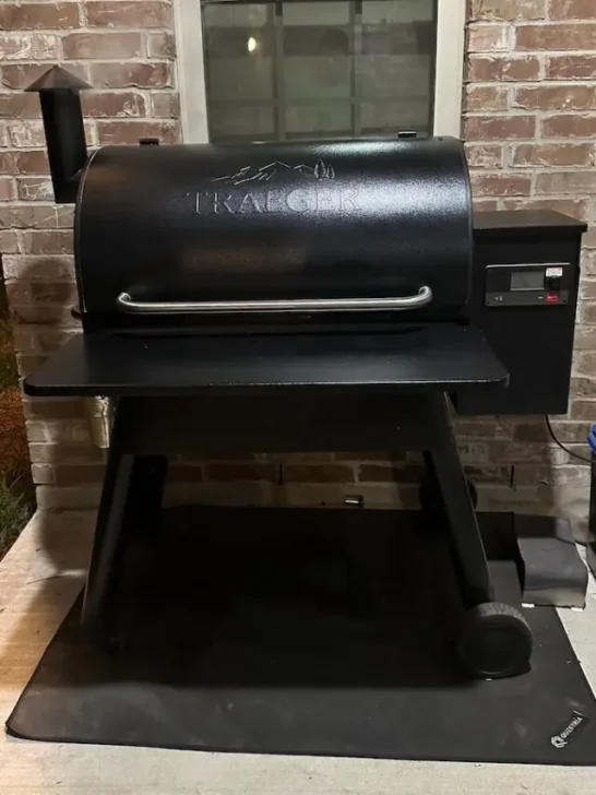 traeger smoker, cleaned and ready to go