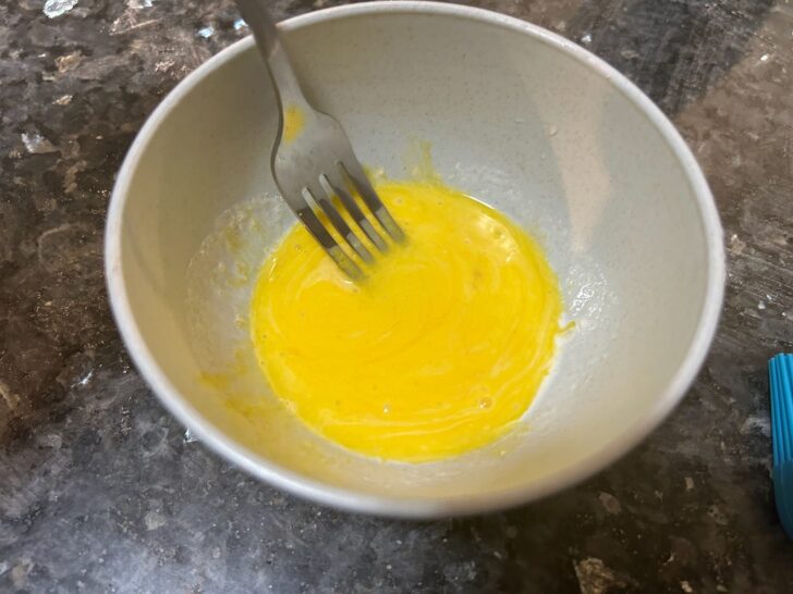 egg wash in bowl