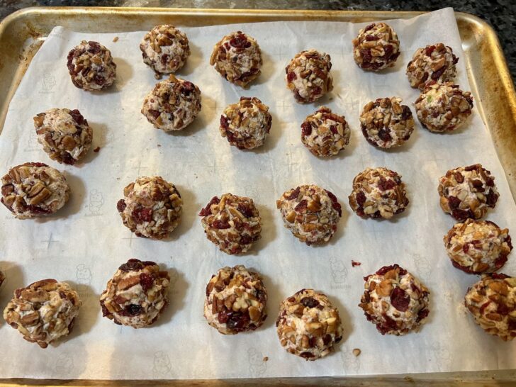 pecan cranberry cream cheese balls