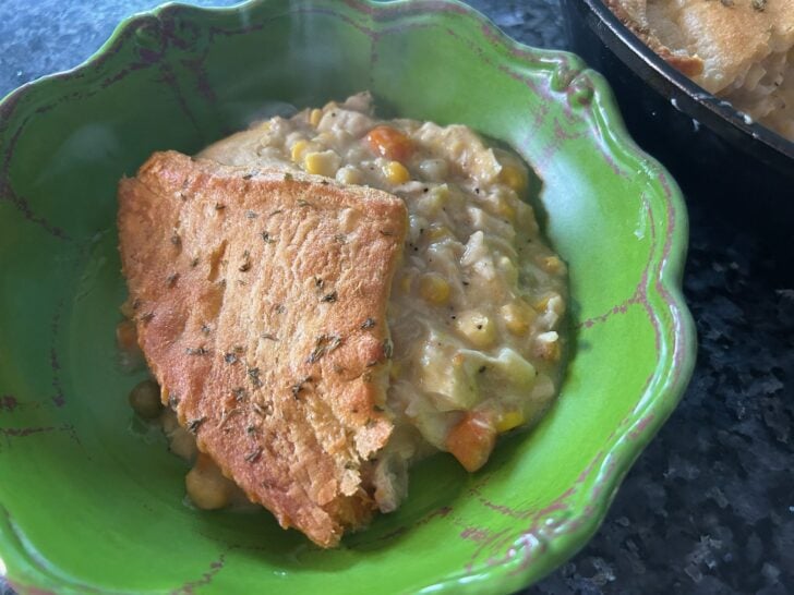 Turkey pot pin in bowl, ready to eat
