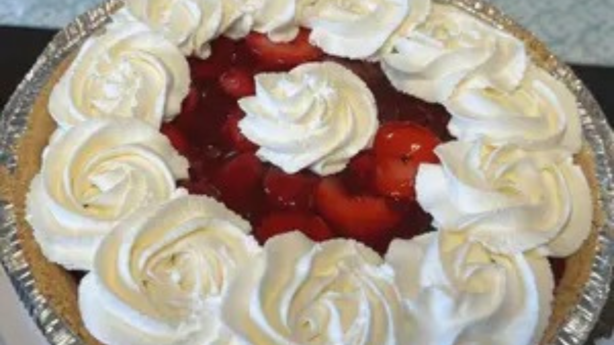 Easy No-Bake Strawberry Pie