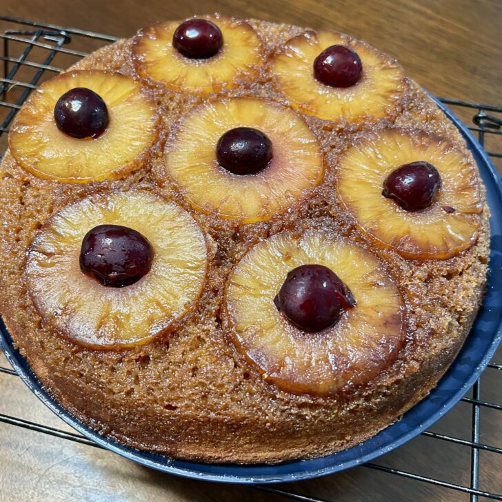 pineapple upside down cake with cherries 