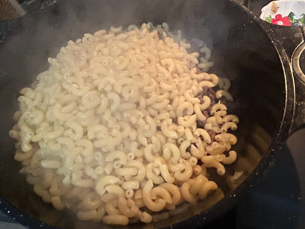 boiled elbow macaroni