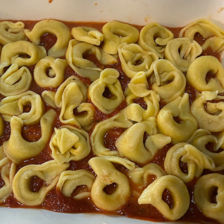 Easy Cheesy Baked Tortellini