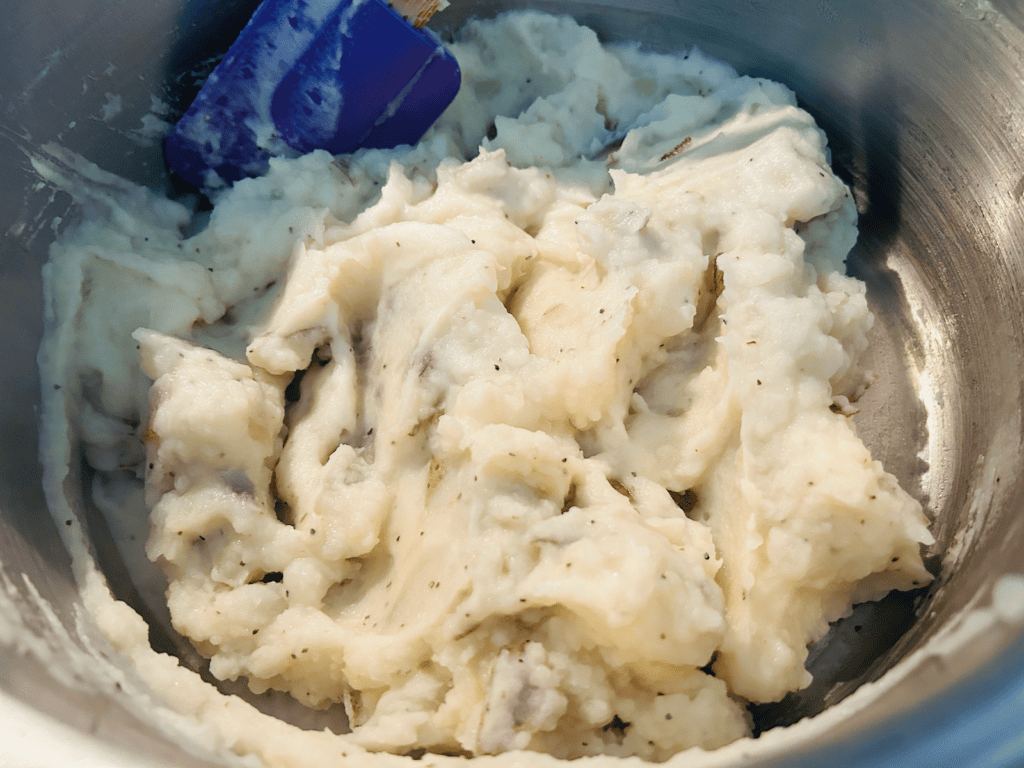 mashed potatoes in pan