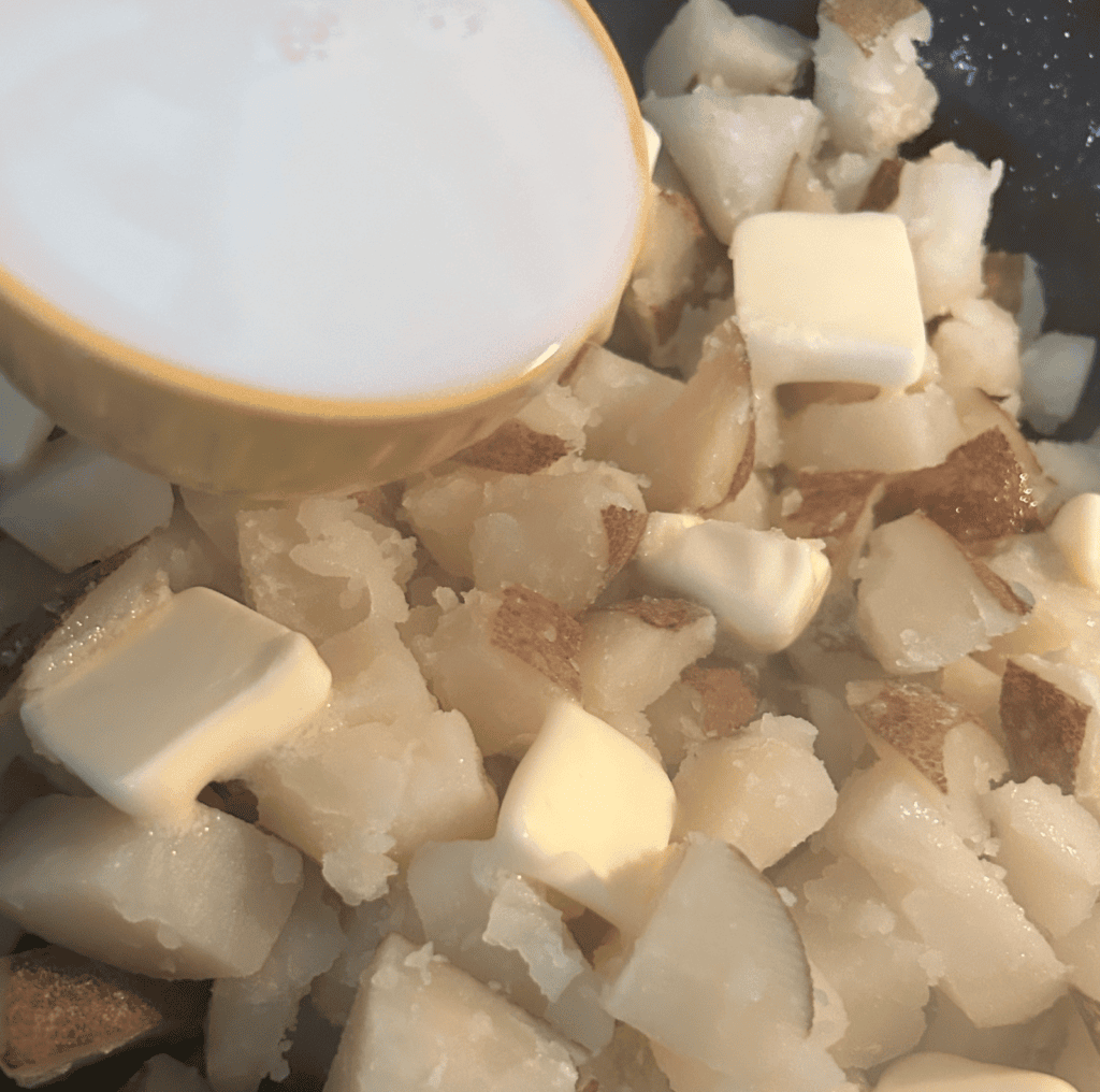 cooked russet potatoes with milk and butter