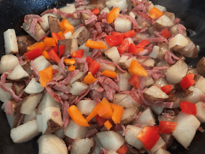 Cast Iron Ham and Potato Breakfast Skillet