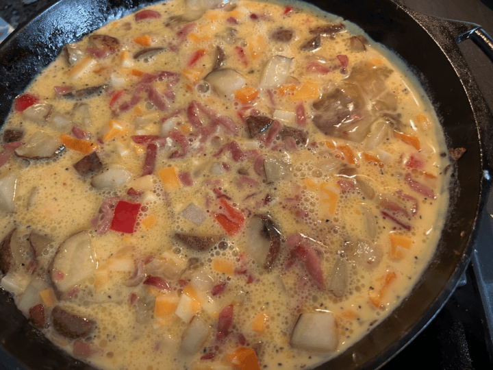 Cast Iron Ham and Potato Breakfast Skillet