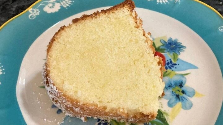 Image for How to Make Old-Fashioned Pound Cake with Whipping Cream (Moist & Simple)