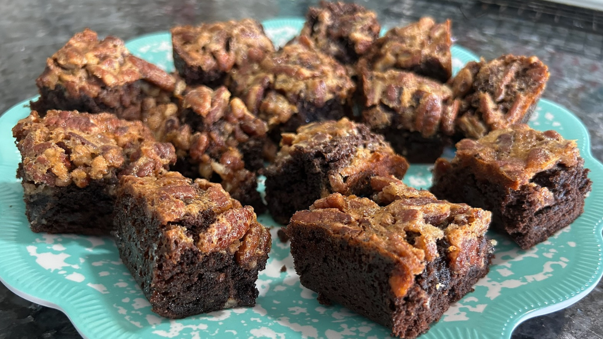 Chocolate Pecan Pie Bars with Cake Mix