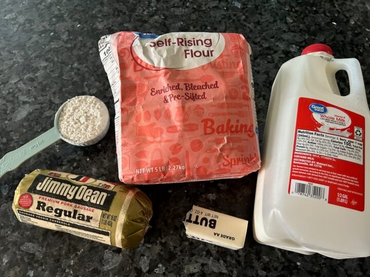 Biscuits and Sausage Gravy ingredients