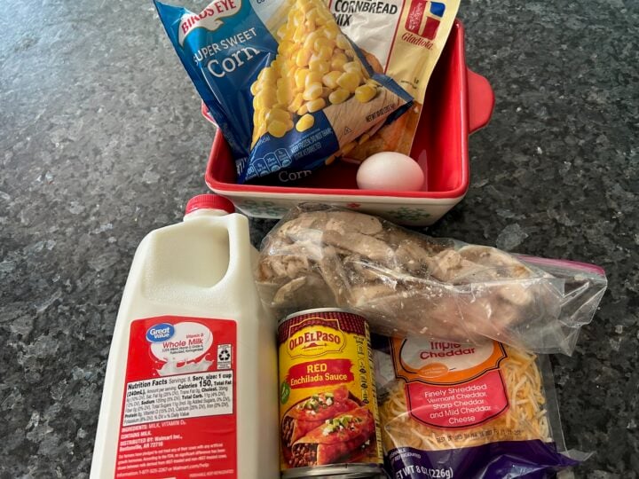 Chicken Enchilada Cornbread Casseerole ingredients