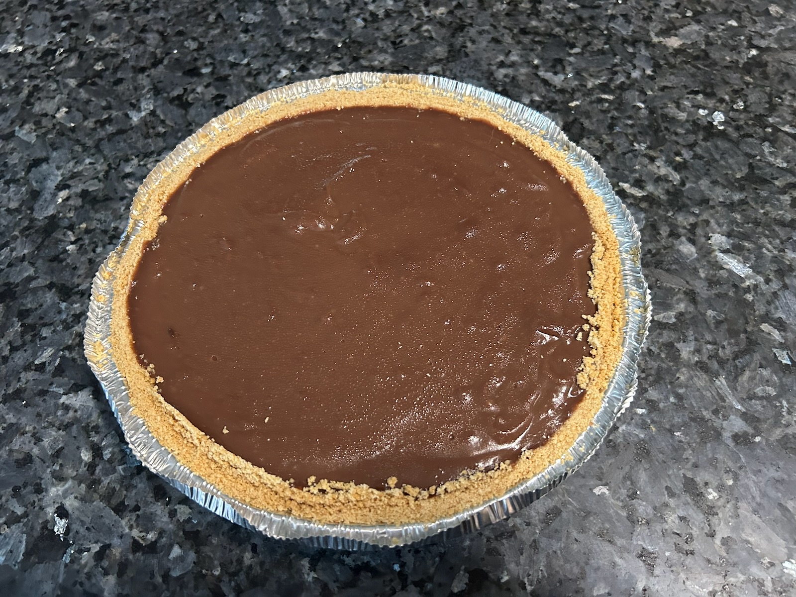 filled graham cracker crust